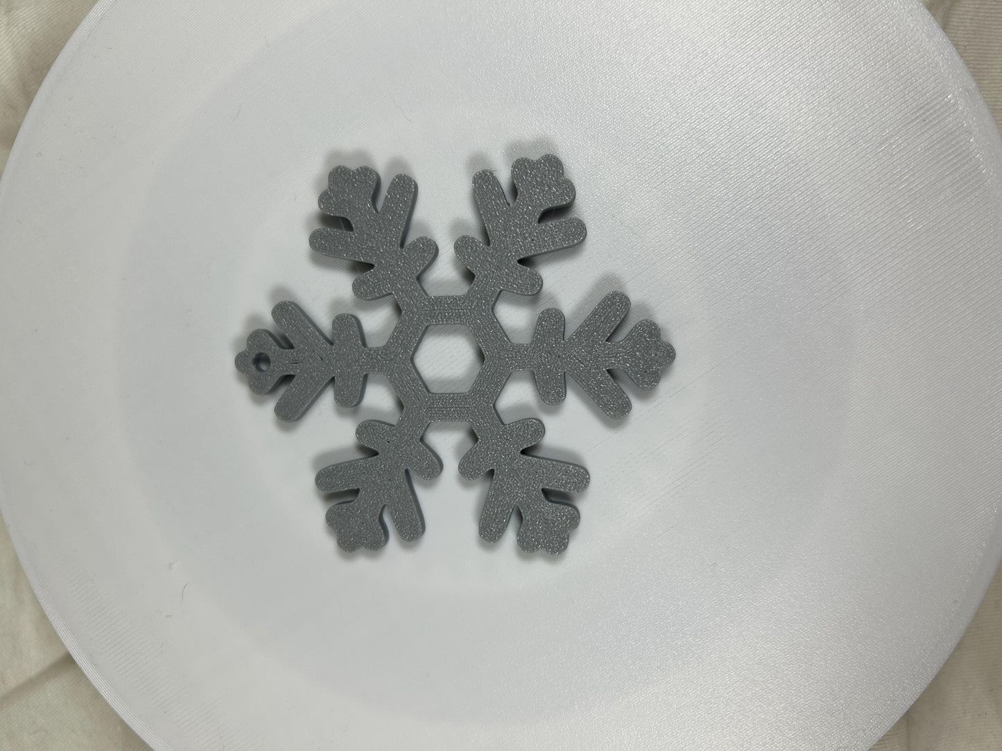 Schneeflocken silber 8er Set– Extravagante Weihnachtsdeko, perfekt für Baum & Zuhause | Christbaumschmuck | Weihnachtsbaumschmuck