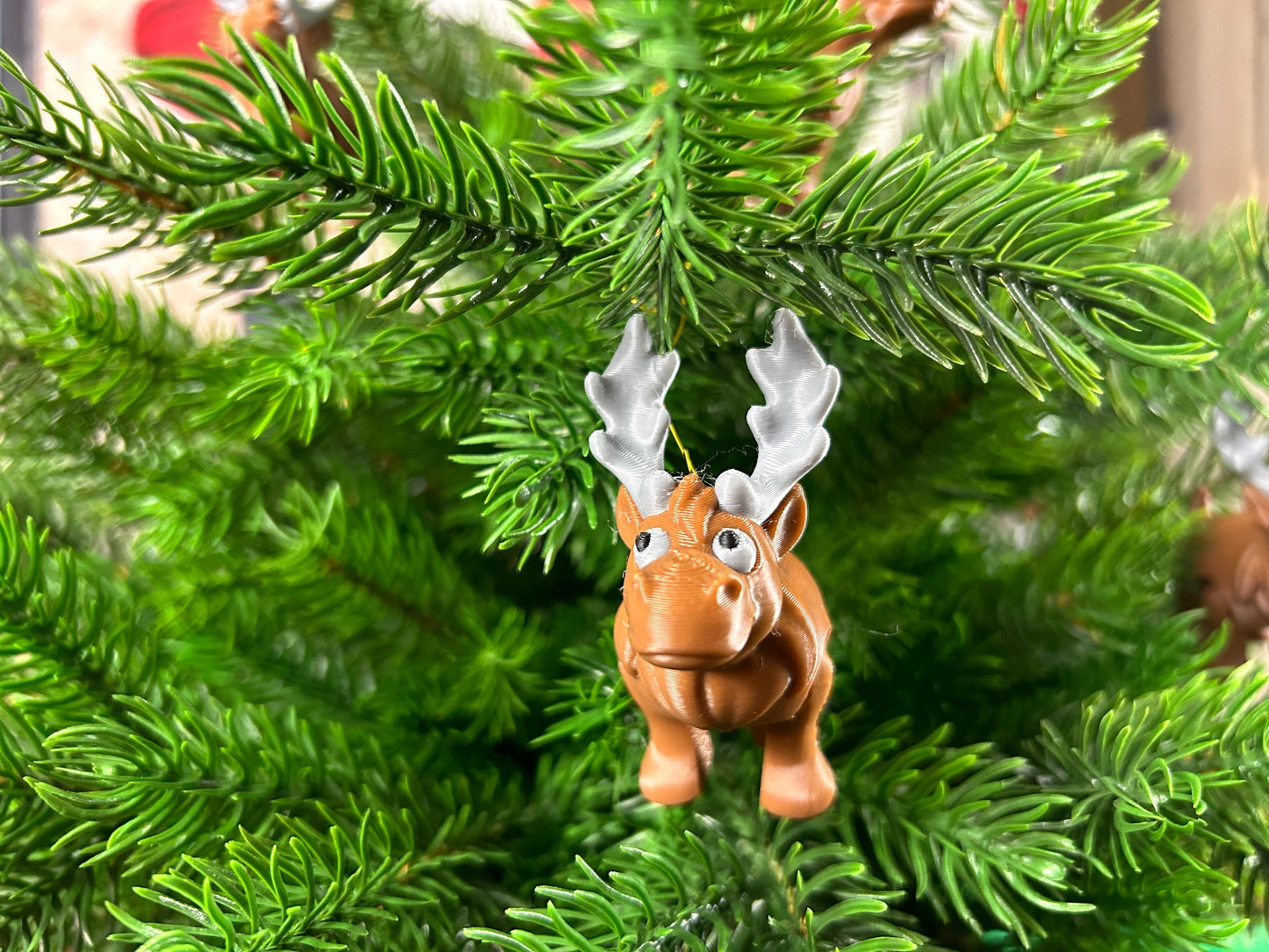 Elche mit Silbergeweih - 4er Set – Weihnachtsdeko | Christbaumschmuck | Christbaumbehang | Christbaumkugel | Mitbrinsel | Andenken