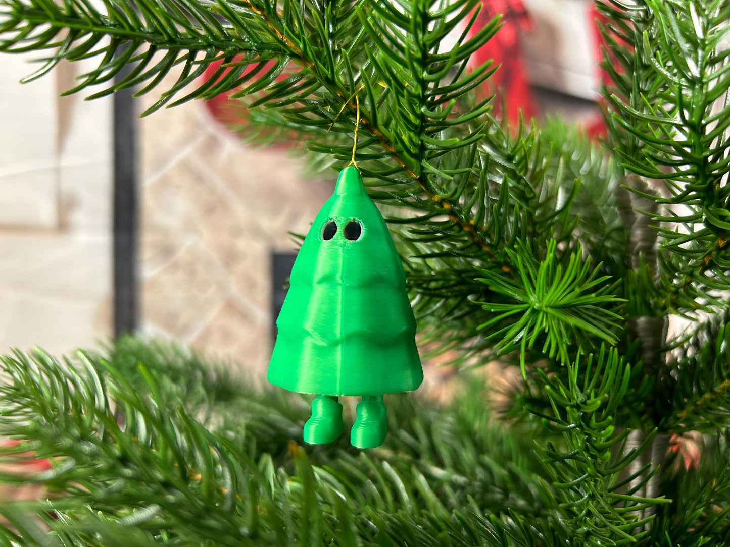 Weihnachtsbaum mit baumelnden Füßchen 4er Set - Weihnachtsdeko – Christbaumschmuck, Christbaumkugel, Weihnachtsbaumbehang