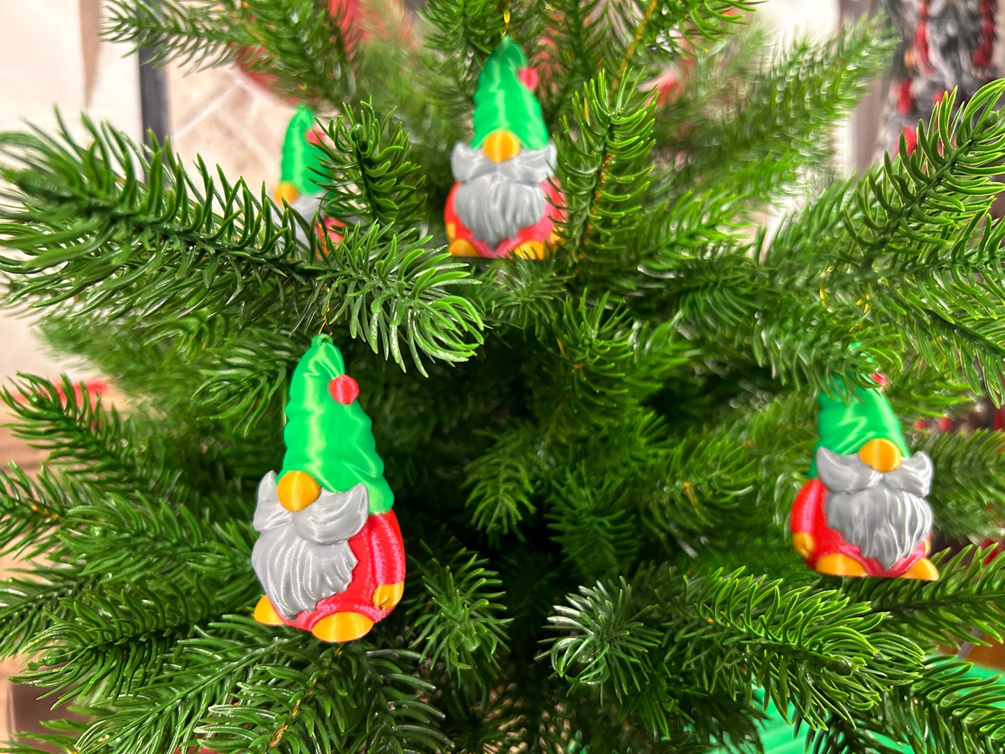 Weihnachtswichtel Gnom Zwerg Kobold 4er Set in Rot und Grün mit Silberbart – Moderne Weihnachtsdeko | Christbaumschmuck | Christbaumdeko
