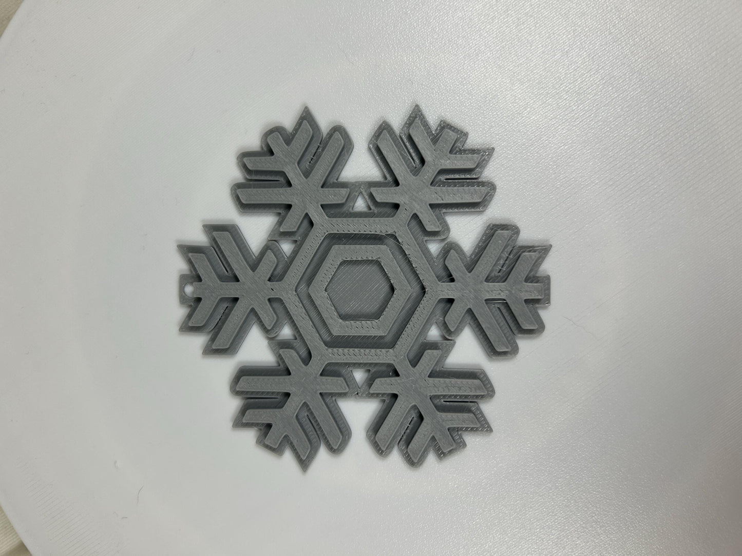 Schneeflocken silber 8er Set– Extravagante Weihnachtsdeko, perfekt für Baum & Zuhause | Christbaumschmuck | Weihnachtsbaumschmuck