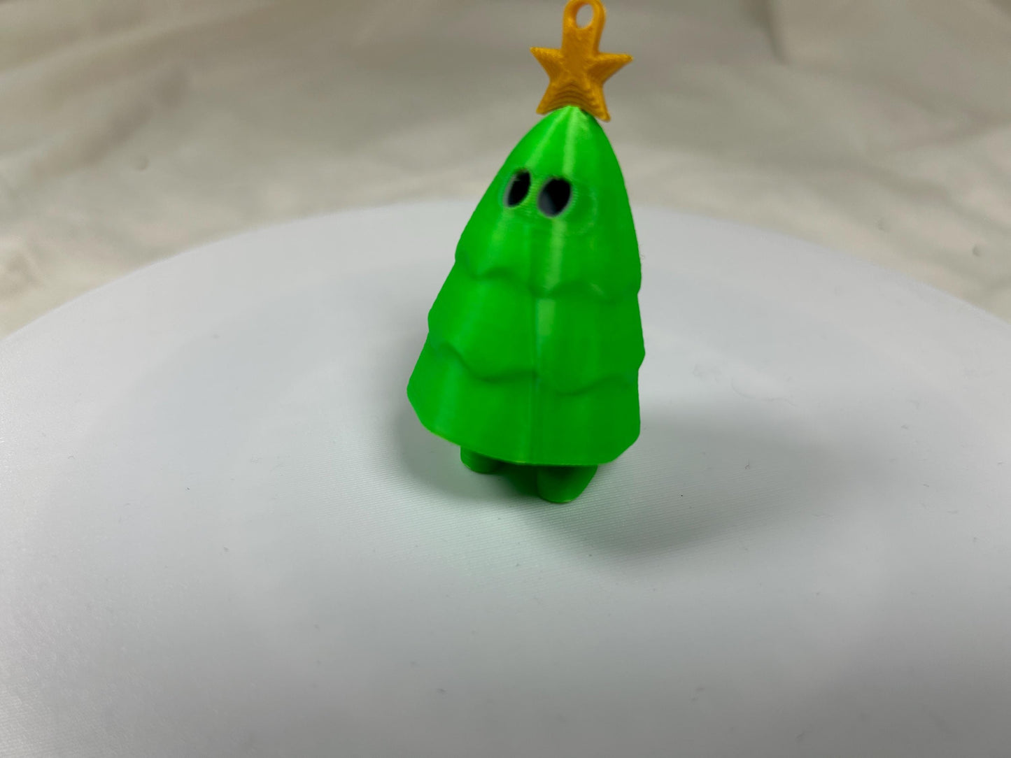 Christbaumschmuck 16-teiliges Set – Schneemänner, Weihnachtswichtel, Geschenke & Weihnachtsbäume in festlichen Farben - Weihnachtsdeko