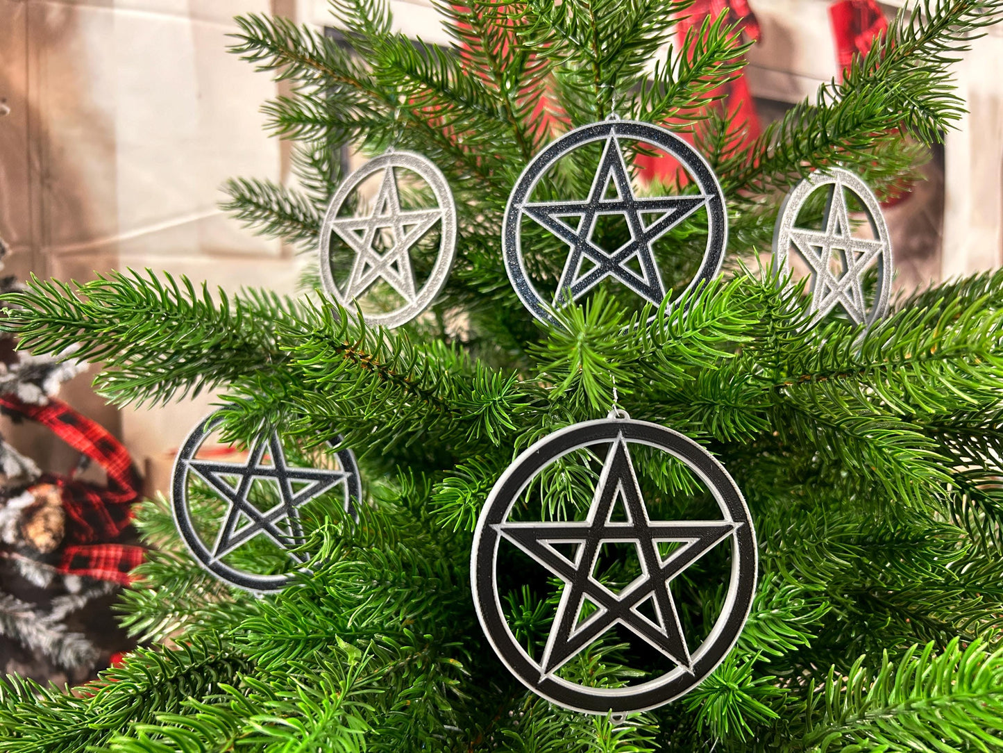 Pentagramm 4er Set - silber / schwarz – die andere Art Weihnachtsdeko, perfekt für Baum & Zuhause | Christbaumschmuck | Christbaumbehang