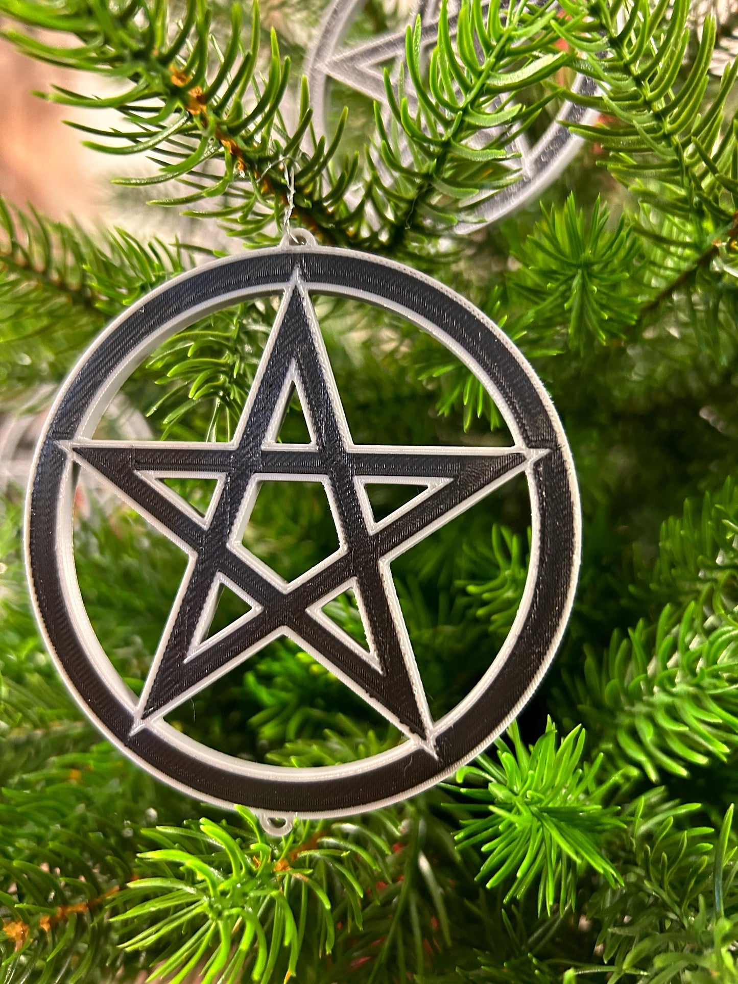 Pentagramm 4er Set - silber / schwarz – die andere Art Weihnachtsdeko, perfekt für Baum & Zuhause | Christbaumschmuck | Christbaumbehang