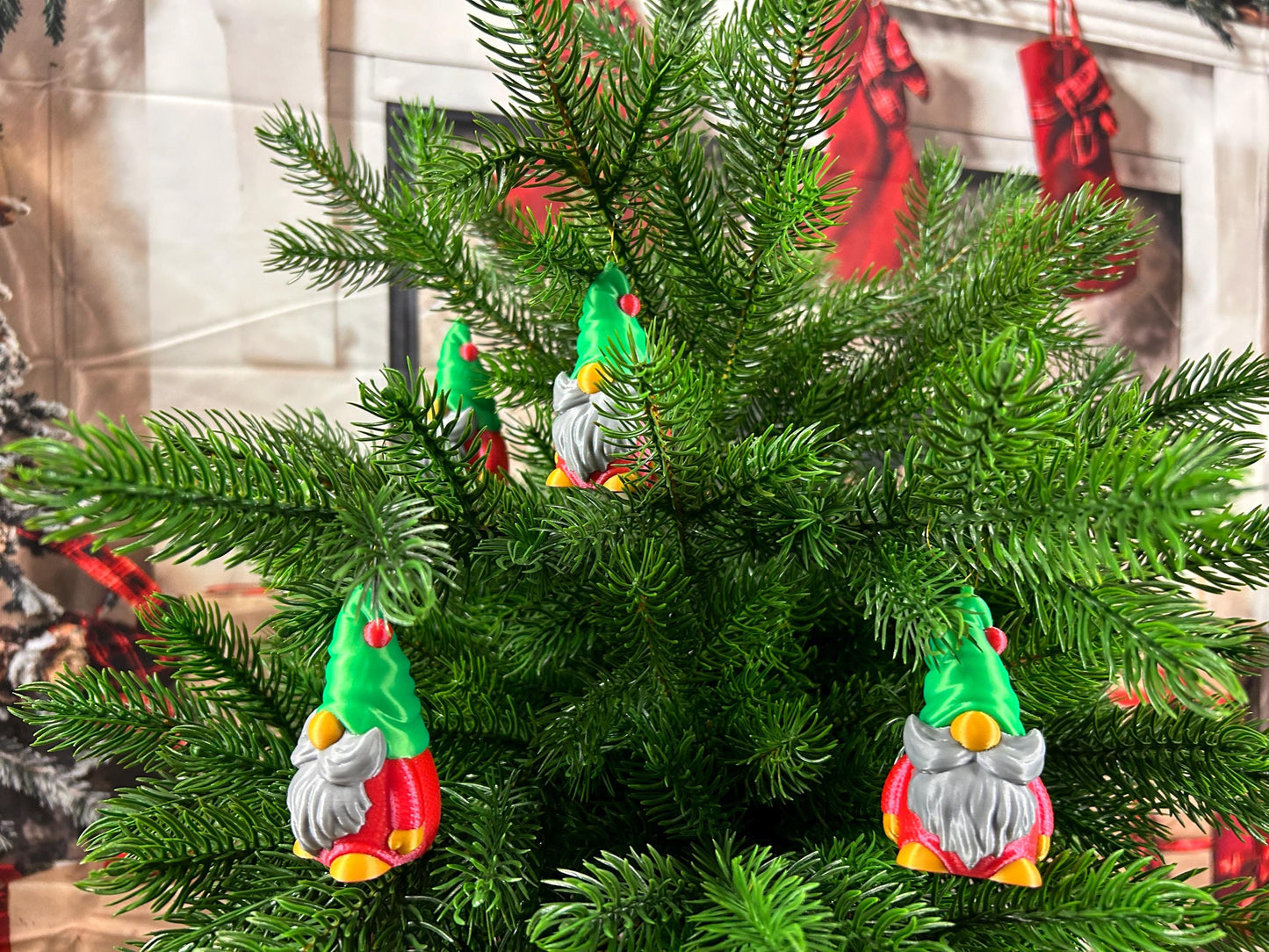 Weihnachtswichtel Gnom Zwerg Kobold 4er Set in Rot und Grün mit Silberbart – Moderne Weihnachtsdeko | Christbaumschmuck | Christbaumdeko