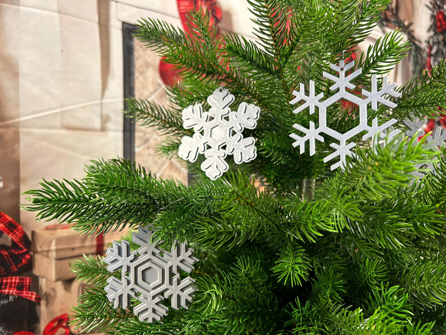 Schneeflocken silber 8er Set– Extravagante Weihnachtsdeko, perfekt für Baum & Zuhause | Christbaumschmuck | Weihnachtsbaumschmuck