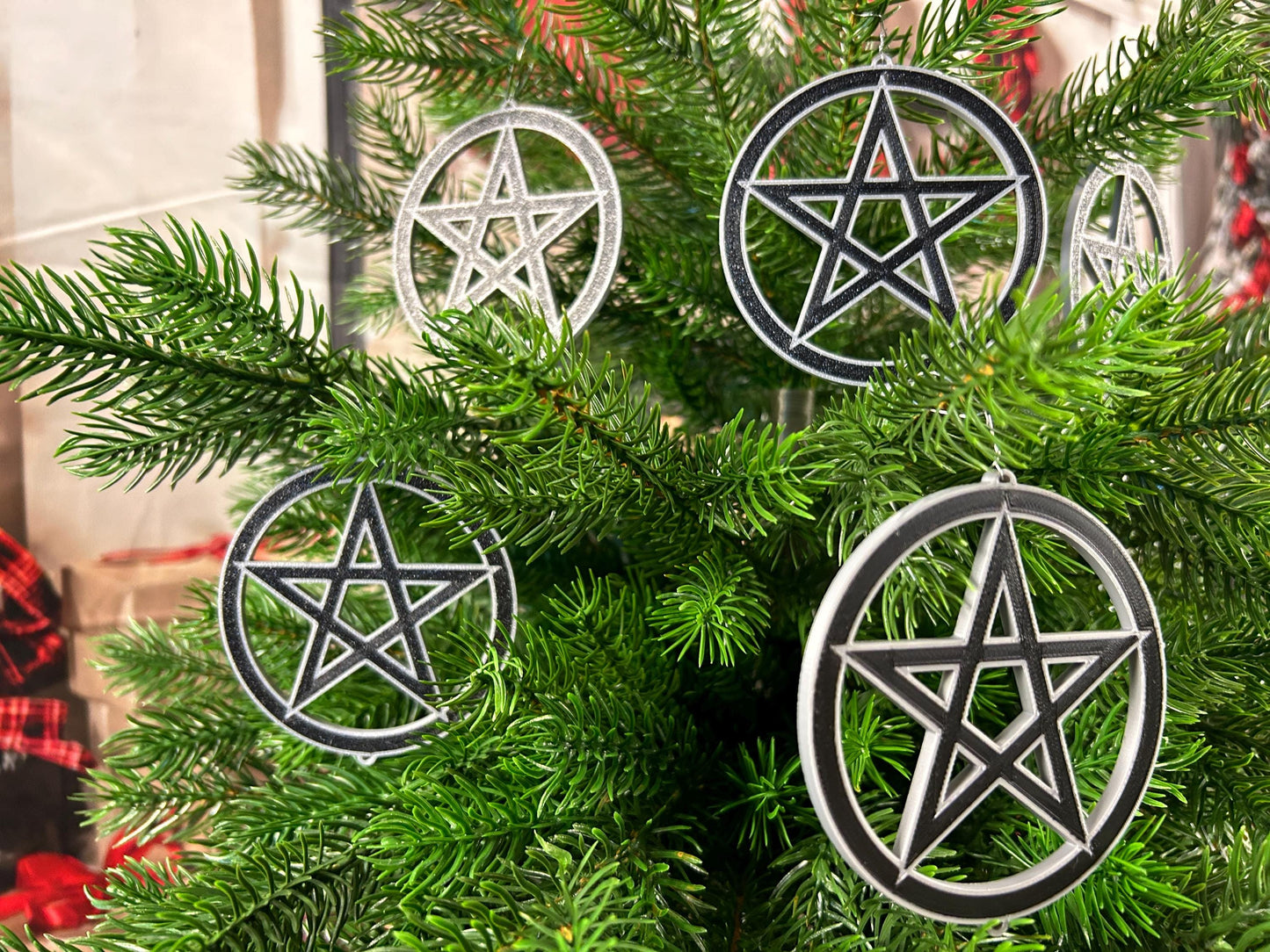 Pentagramm 4er Set - silber / schwarz – die andere Art Weihnachtsdeko, perfekt für Baum & Zuhause | Christbaumschmuck | Christbaumbehang