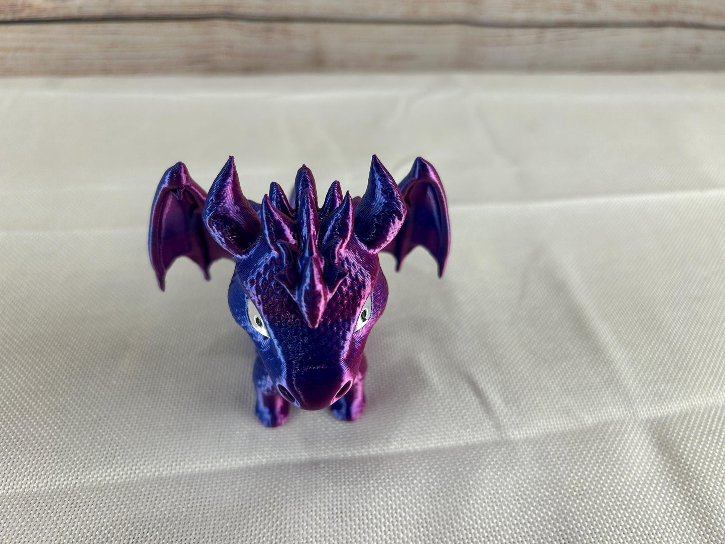 süßer Fantasydrache Violett, Geschenkidee, Sammlerstück, Dungeons & Dragons