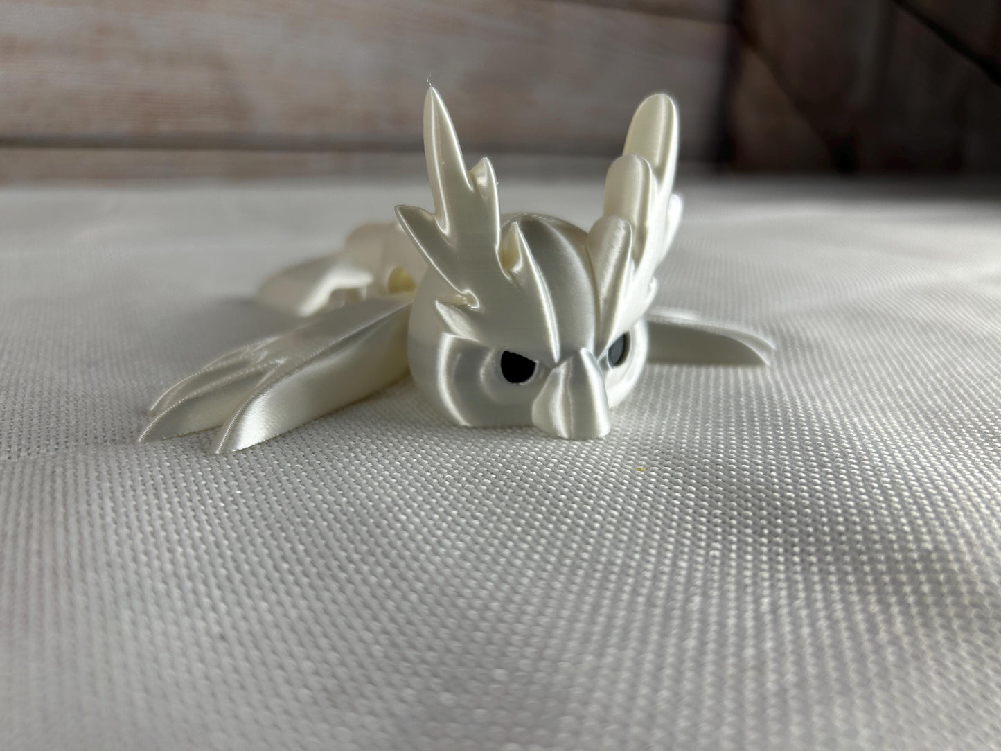 Schneeeule - Wintereule - aus Silk PLA - Figur mit Flügelschlag, in seidigem weiß – Perfekte Geschenkidee & Dekoration