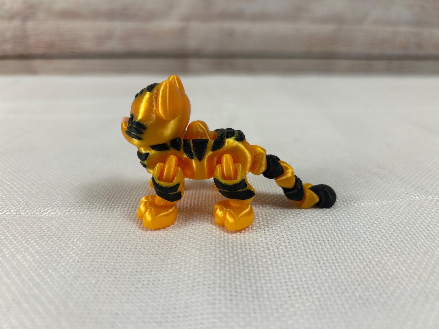 Tiger, orange, beweglich, mit Laufmechanismus aus PLA, niedlicher Deko-Tiger, kunstvolle Tierfigur für Sammler, Schreibtischdeko, Regaldeko