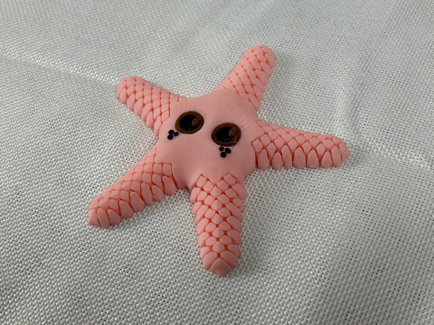 Seestern, rosa, beweglich aus PLA, große Augen, dekorativ, Liebe zum Detail, Regaldeko, Schreibtischdeko, maritime Geschenkidee
