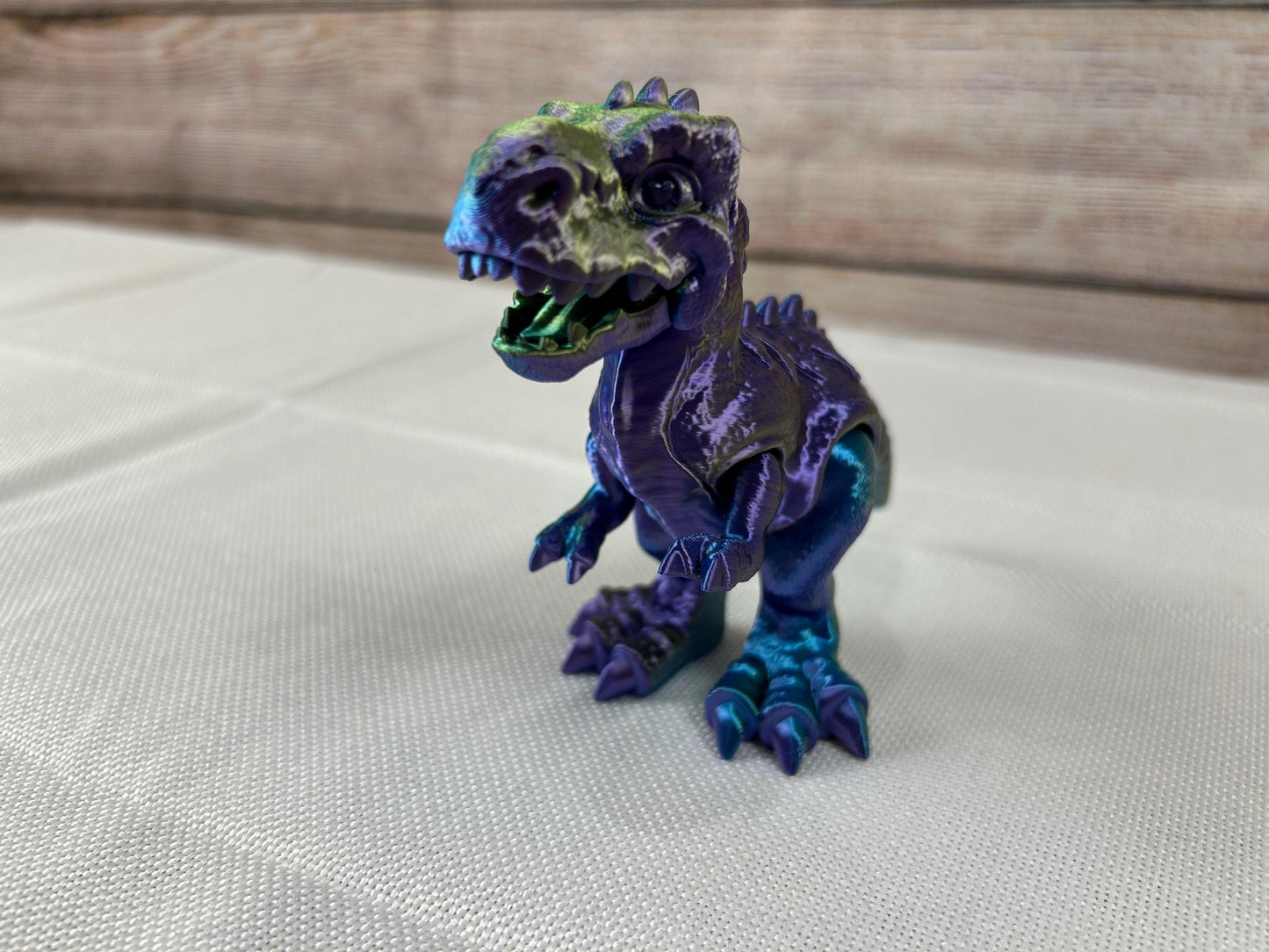 Abenteuerlicher T-Rex, beweglich, tricolor aus PLA – Tyrannosaurus mit beweglichen Gliedmaßen und Schwanz, cooler Farbverlauf