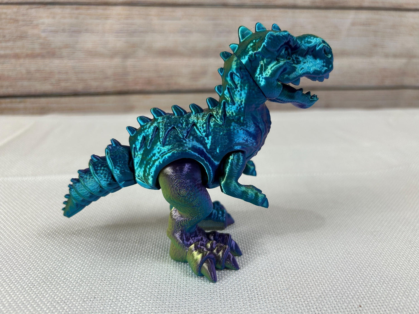 Abenteuerlicher T-Rex, beweglich, tricolor aus PLA – Tyrannosaurus mit beweglichen Gliedmaßen und Schwanz, cooler Farbverlauf