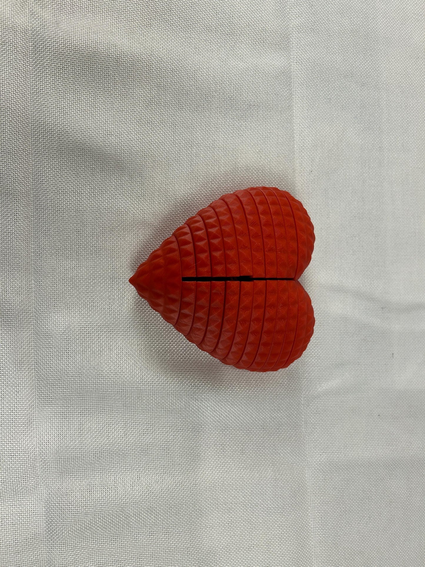 Extravagantes Ringetui, rot, aus PLA – Ein Symbol der ewigen Liebe, Ringbox,