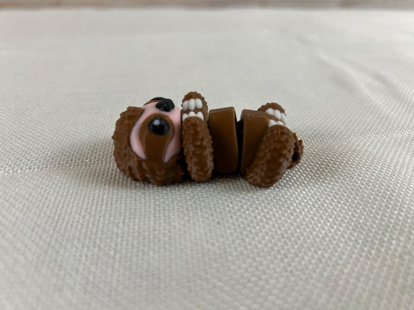 Faultier auf dem Rücken liegend, beweglich – Figur aus PLA – Liebevolles Design für Deko und Geschenk