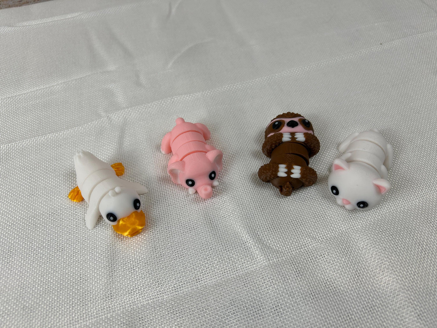 Landtier-Set – Elefant, Kätzchen, Faultier und Ente aus PLA – Dekofiguren mit beweglichen Körperteilen – Tier-Dekoration - Geschenkidee