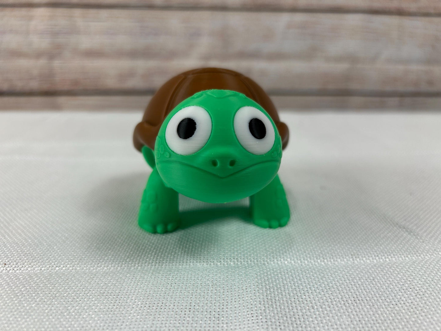 Schildkröte total erstaunt, beweglich, dunkelgrün mit braunem Panzer aus PLA – bewegliches Design, Highlight, Regaldeko, Tischdeko