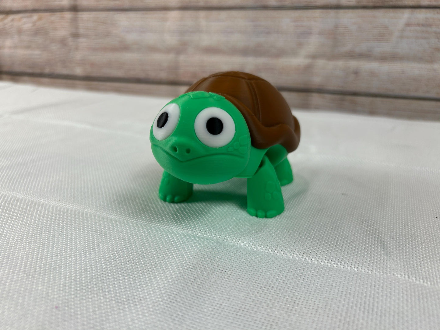 Schildkröte total erstaunt, beweglich, dunkelgrün mit braunem Panzer aus PLA – bewegliches Design, Highlight, Regaldeko, Tischdeko
