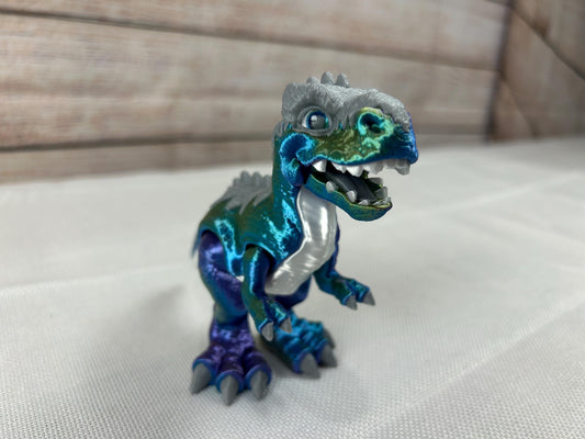 T-Rex, beweglich, mit silbernen Rückenpanzer, weißem Bauch und tricolor Körper aus PLA – Tyrannosaurus mit beweglichen Gliedmaßen
