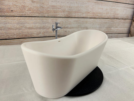 Freistehende Miniatur-Badewanne 1:6 – Perfekt für Puppenhäuser und Dioramen