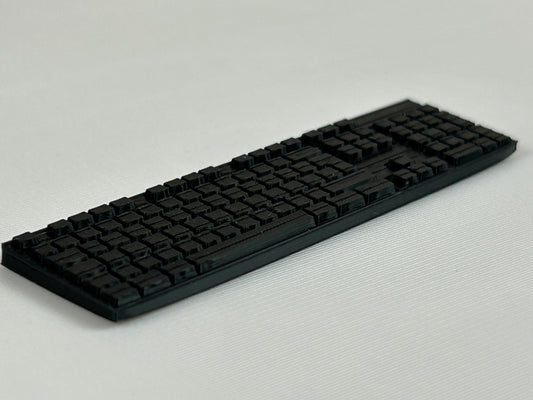 Miniatur-Tastatur 1:6 – Puppenhaus Miniatur Zubehör – Winziges Computer-Keyboard für Dioramen & Sammler